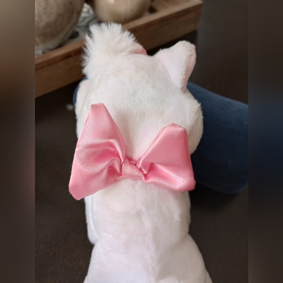 Aristocats Marie Cat Snapper Plush - Picture 4 of 5